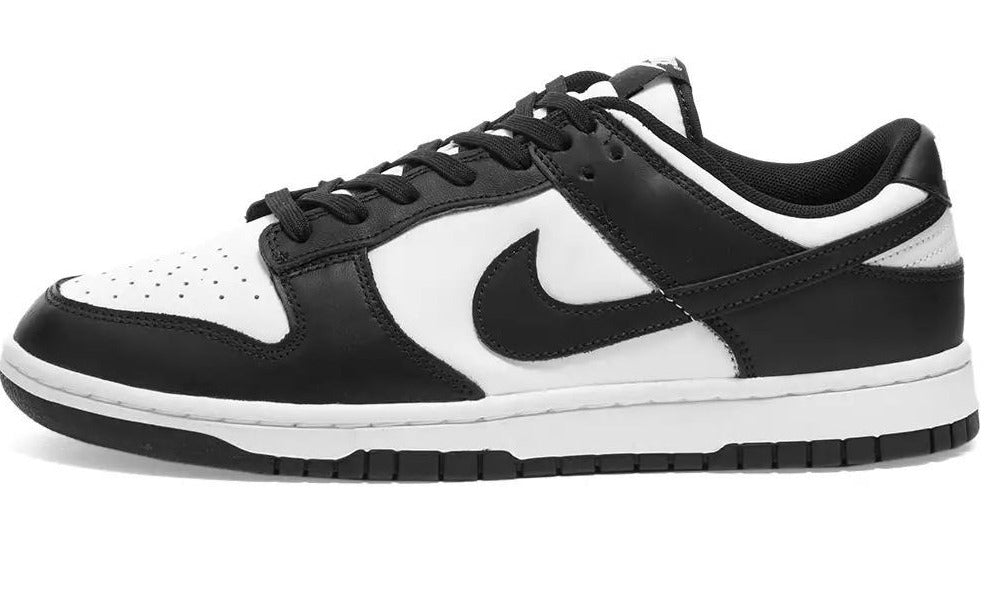 Tênis Nike SB Dunk Low - Black and White